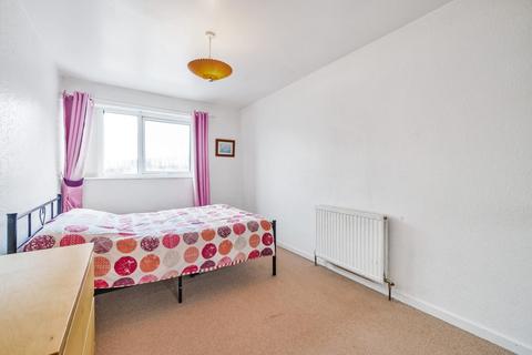 1 Tovil Close, London, SE20 8SY