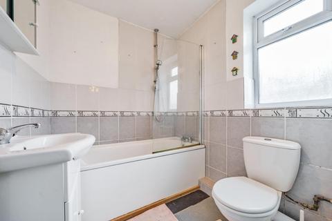 1 Tovil Close, London, SE20 8SY