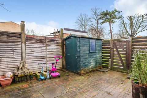 1 Tovil Close, London, SE20 8SY