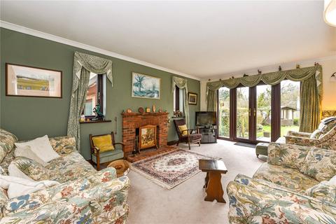 3 Bishops View, Four Marks, Alton, GU34 5HA