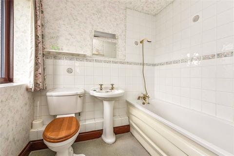 3 Bishops View, Four Marks, Alton, GU34 5HA