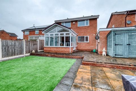 30 The Flats, Bromsgrove, B61 8LE
