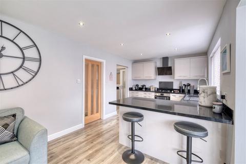 30 The Flats, Bromsgrove, B61 8LE