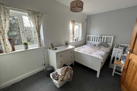 8 Highfield Grove, Corby, NN17 1EW