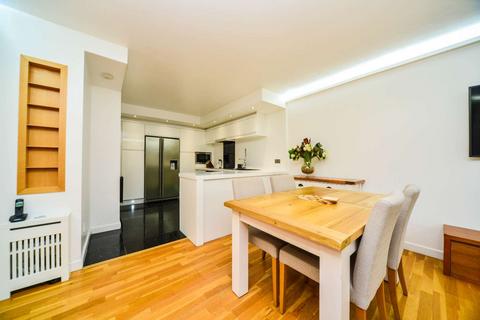 2 bedroom flat to rent, Anchorage Point, Docklands, London