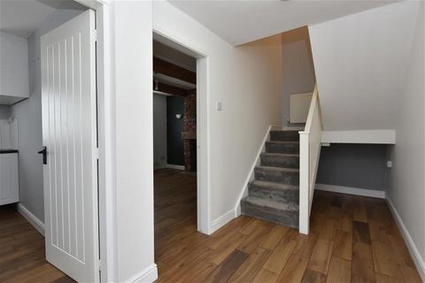 3 bedroom semi-detached house to rent, Coach Road, Bickerstaffe, Ormskirk, L39 0EU