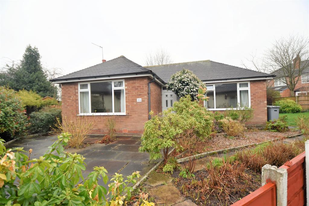 Millford Gardens, Flixton, M41 2 bed detached bungalow for sale £350,000