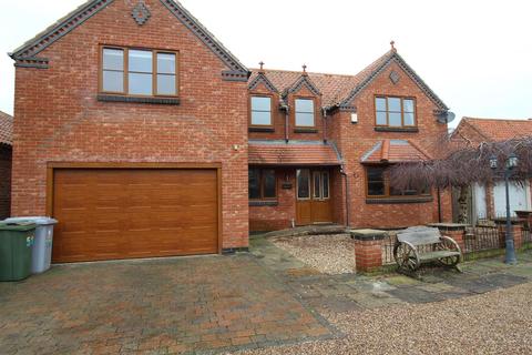 4 bedroom detached house to rent - 56 Woodhill Road, Collingham, NG23