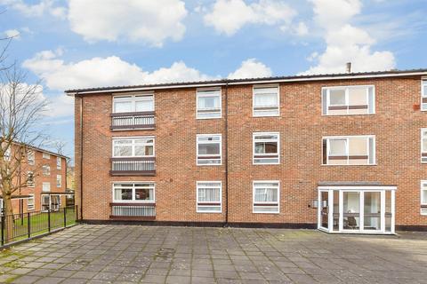 2 bedroom flat for sale, Maresfield, Croydon, Surrey