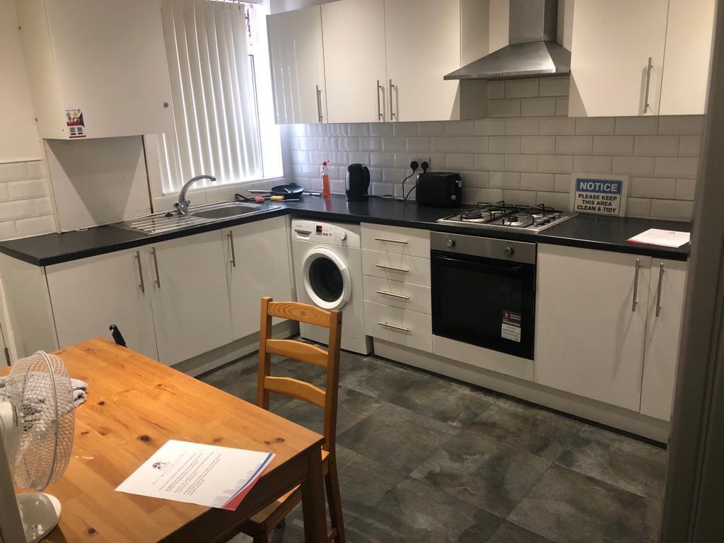 Florence Avenue, Doncaster, DN4 5 bed terraced house £225,000