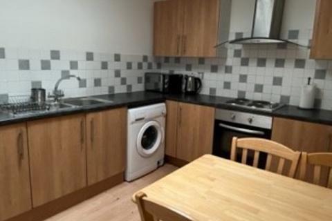 4 bedroom flat to rent, Market Street, City Centre, Aberdeen, AB11