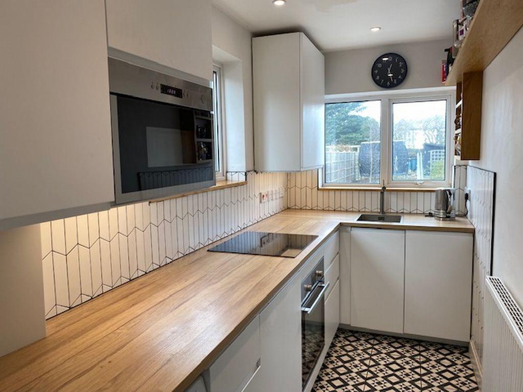 Shirley Road, Histon, Cambridgeshire... 3 bed semidetached house £