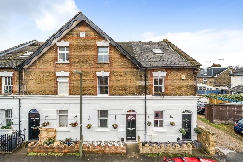 StainesUponThames, 4 bed townhouse £600,000