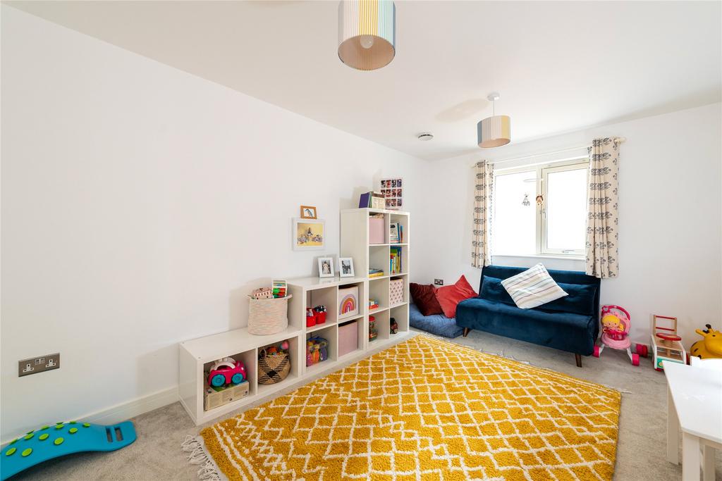 Play Room/Bedroom 5