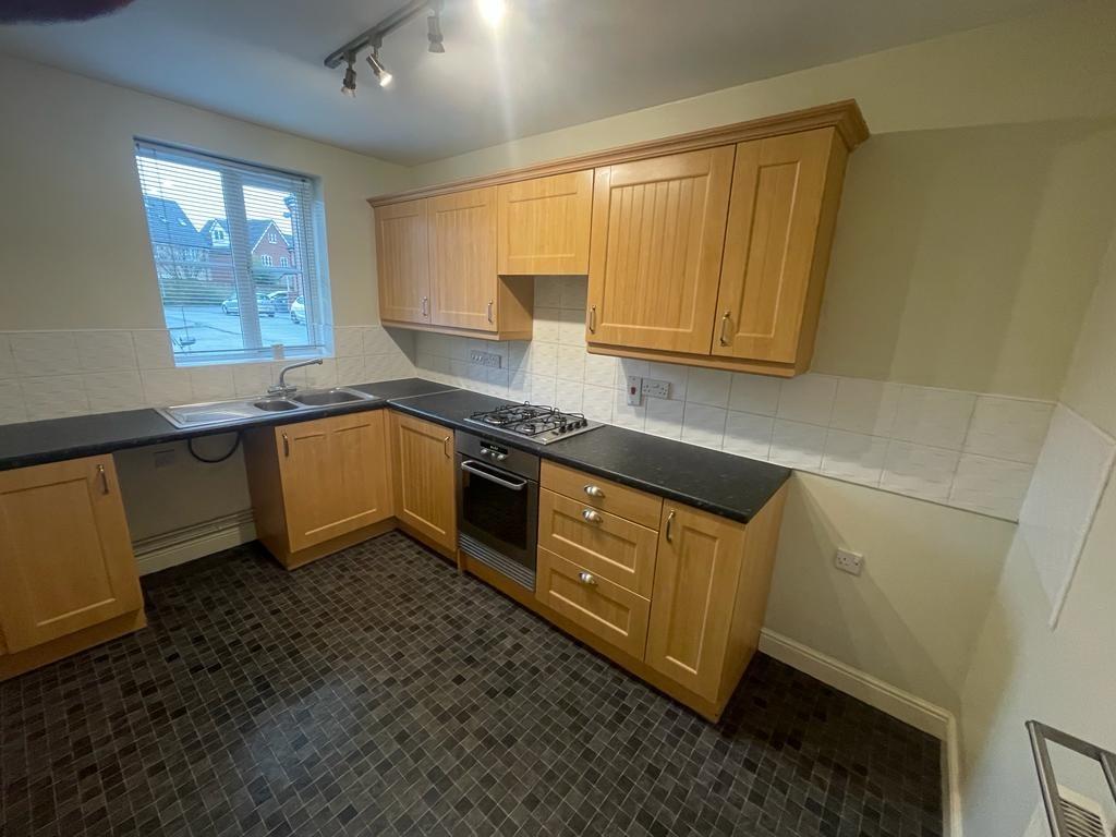 Walker Chase, Kesgrave IP5 3 bed townhouse £315,000