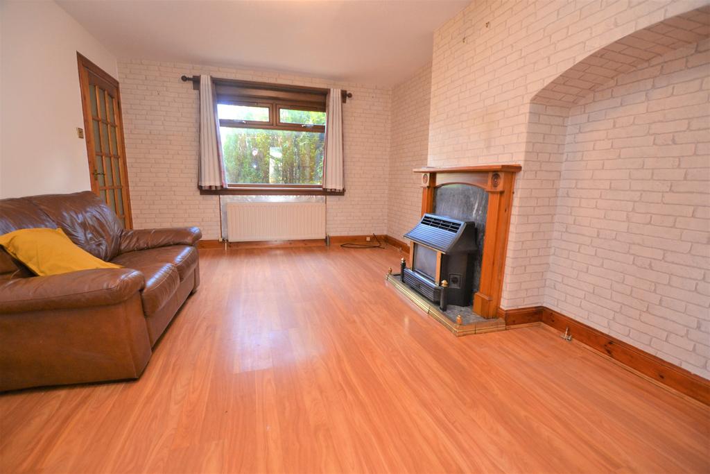 Stuart Park, Edinburgh, EH12 3 bed terraced house £1,400 pcm (£323 pw)