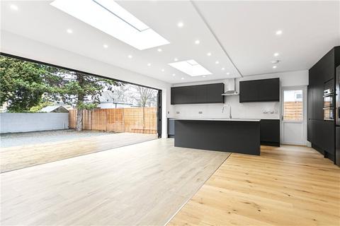 24 Glasbrook Avenue, Twickenham, TW2 6AH