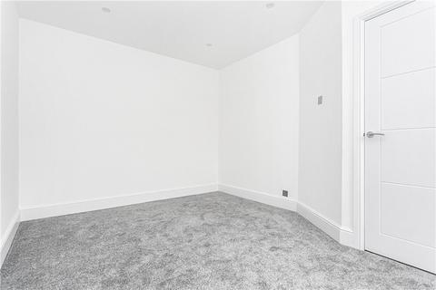 24 Glasbrook Avenue, Twickenham, TW2 6AH