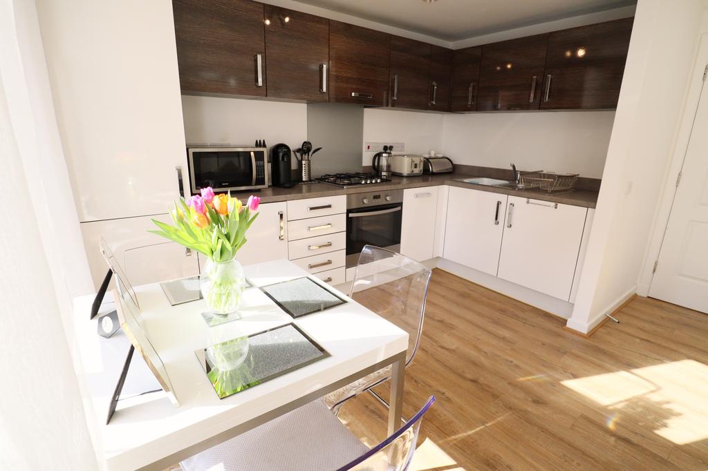 Kitchen dining