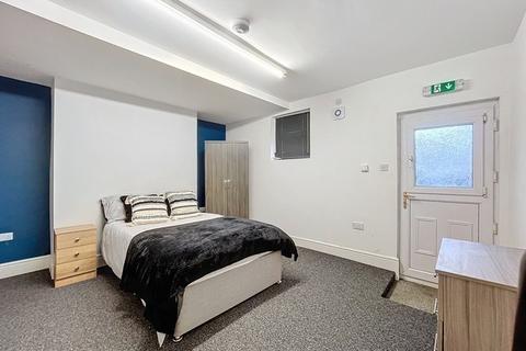undefined, Sheffield Road, Barnsley, South Yorkshire, S70