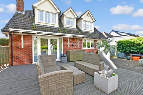 28 Bridge Road, Wickford, SS11 8PE