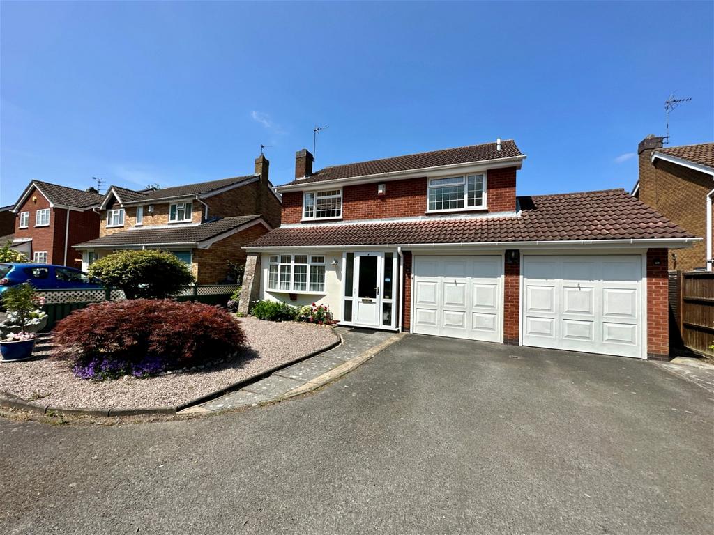 Lark Close, Leicester Forest East 4 bed detached house for sale £400,000