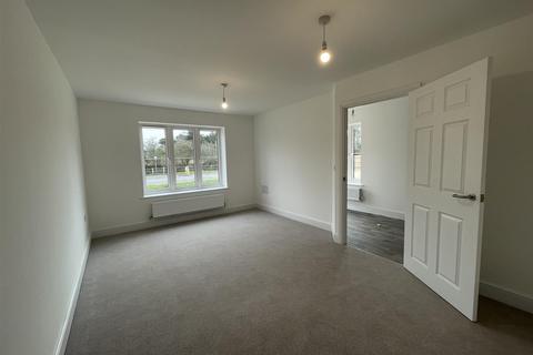 3 bedroom semi-detached house for sale - Gem Place, Eastergate,Chichester, West Sussex