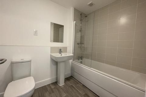 3 bedroom semi-detached house for sale - Gem Place, Eastergate,Chichester, West Sussex