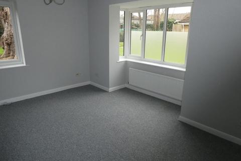8 Old Mill Place, Romford, RM7 9QF