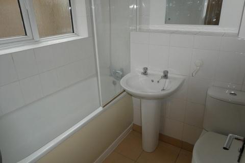 8 Old Mill Place, Romford, RM7 9QF