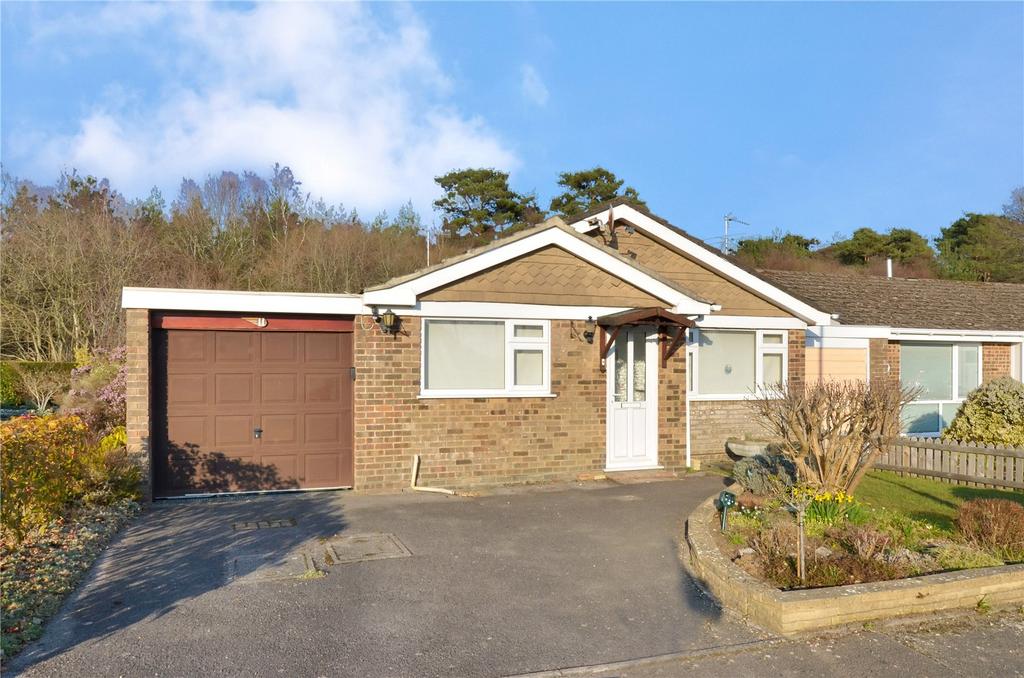 Milford Close, West Moors, Ferndown, Dorset, BH22 2 bed bungalow for