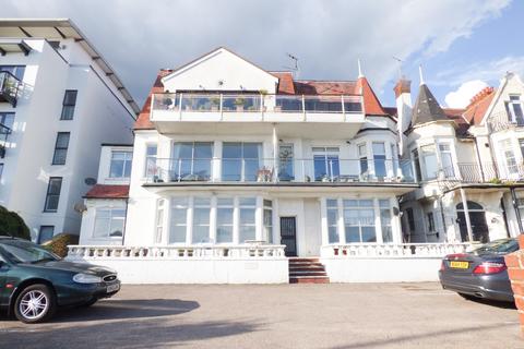2 bedroom flat to rent - The Leas, Westcliff-on-Sea, SS0