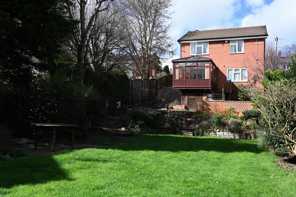 Pitt Street, Kidderminster, DY10 3 bed detached house £310,000