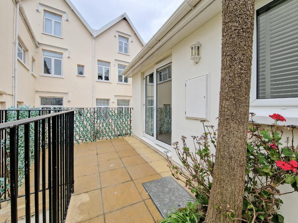 Apartment 11, Suisse Apartments... 1 bed apartment £359,000