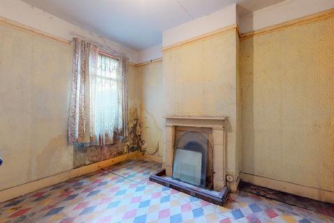 37 West Road, London, E15 3PX