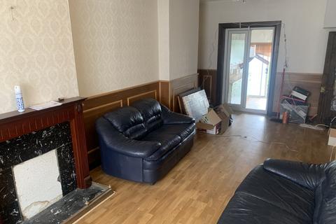 9 Albion Terrace, London, E4 7SB
