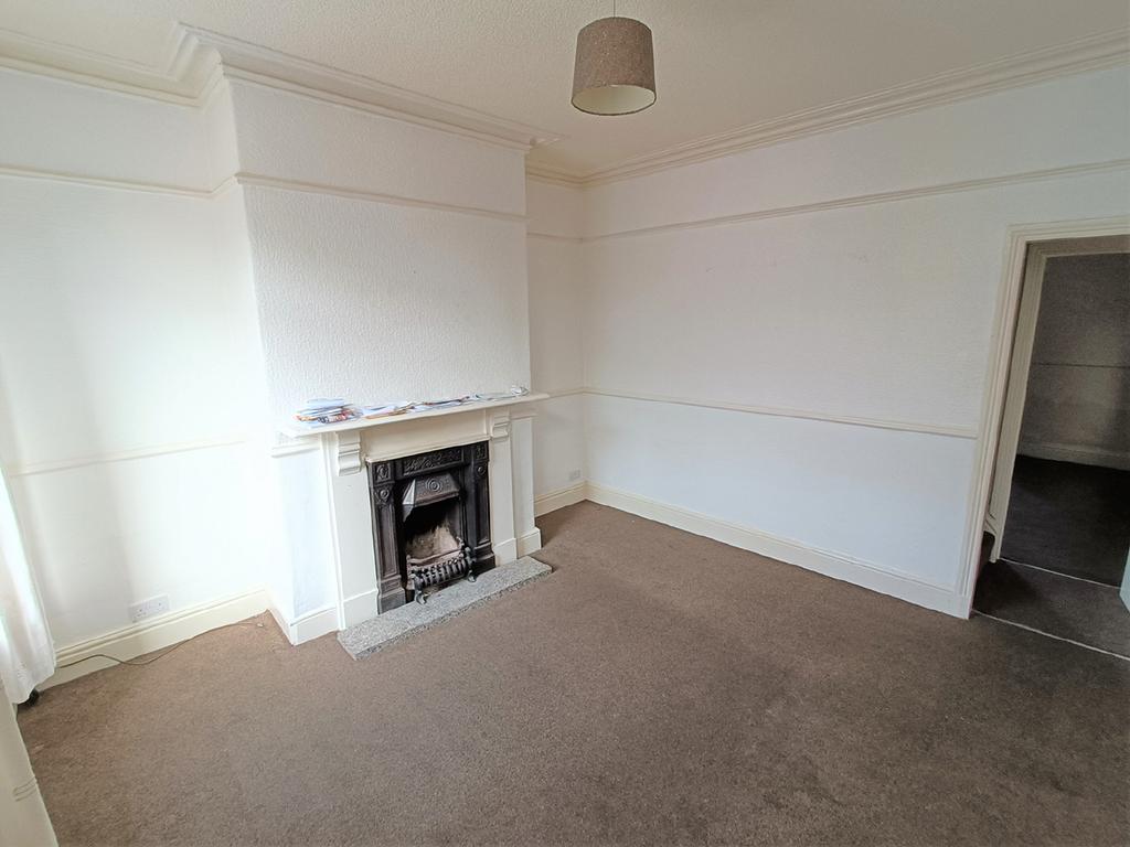 31 St Matthew's Road, Stockport 2 bed end of terrace house £75,000