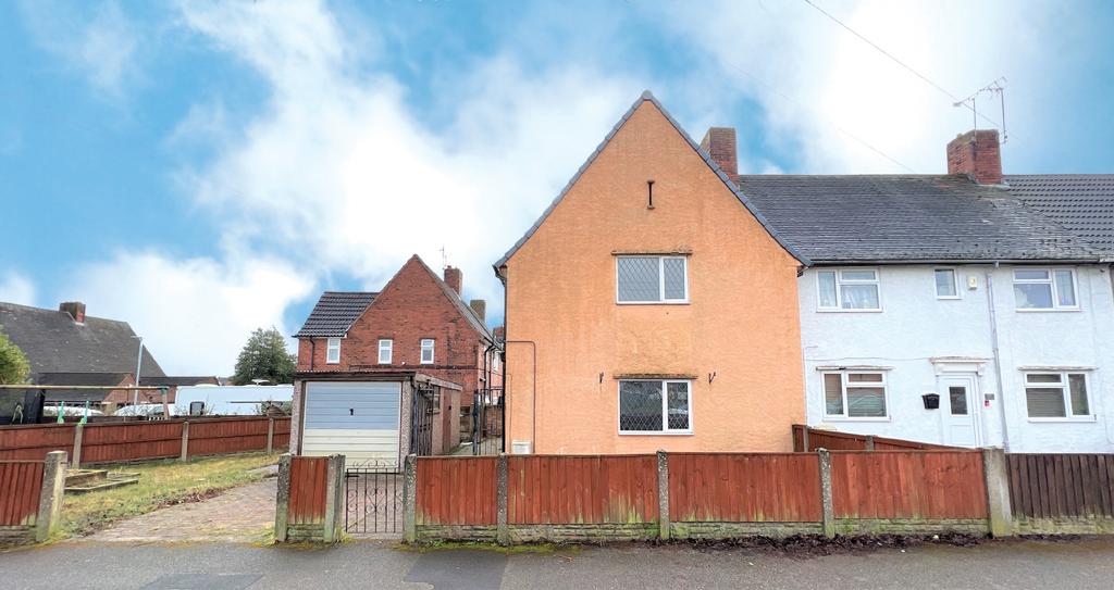 90 Church Road, Clipstone Village... 3 bed end of terrace house £50,000