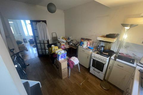 2 bedroom end of terrace house for sale - 65 Gloucester Street, Hull