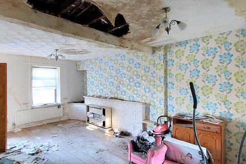 15 Clifton Row, Porth, CF39 9ND