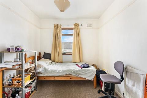 297 Holburne Road, London, SE3 8HE