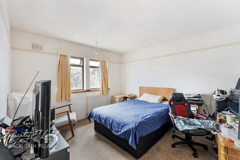 297 Holburne Road, London, SE3 8HE