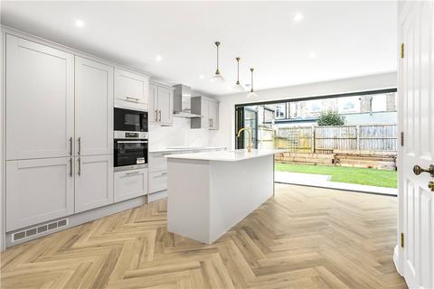 84 Mereway Road, Twickenham, TW2 6RG