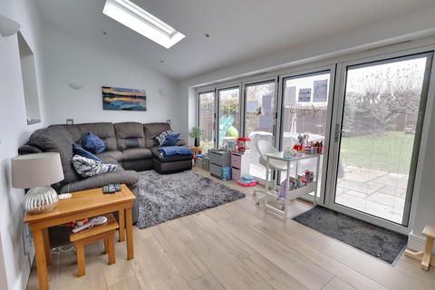 3 bedroom semi-detached house for sale, Bellemoor Road, Upper Shirley, Southampton