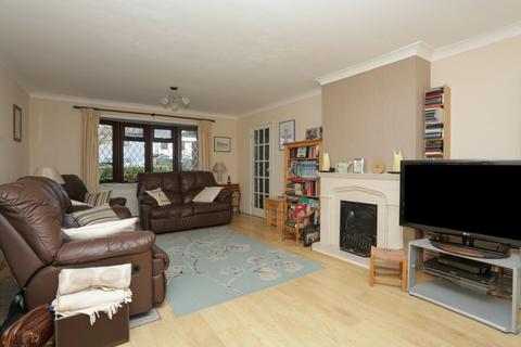 4 bedroom detached house for sale, Cliff Road, Birchington-On-Sea, CT7