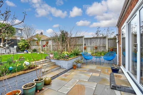 39 Briary Close, Margate, CT9 5HX