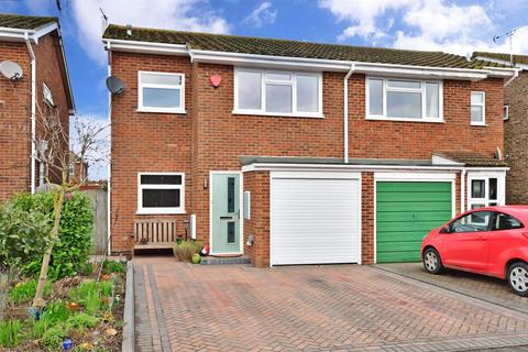 39 Briary Close, Margate, CT9 5HX
