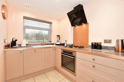 39 Briary Close, Margate, CT9 5HX