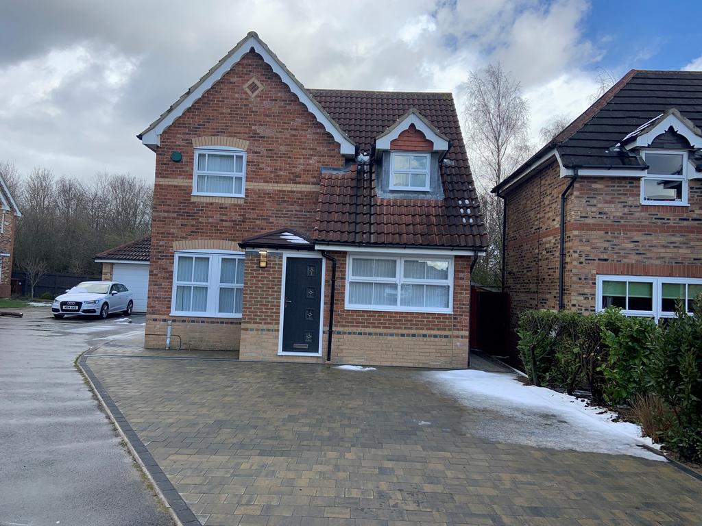 Greenlee Drive, Haydon Grange... 3 bed detached house £340,000