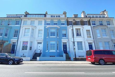 1 bedroom flat for sale, The Strand, Walmer, CT14